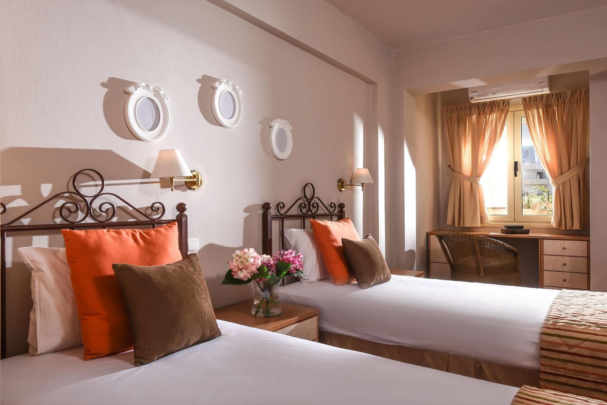Ammos Boutique Apartments & Suites Malia  Bagian luar foto