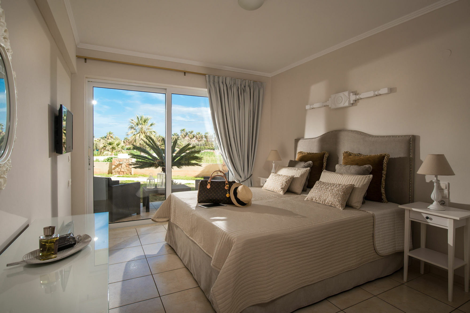 Ammos Boutique Apartments & Suites Malia  Bagian luar foto